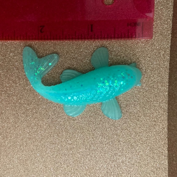 Resin koi figure - Picture 7 of 9